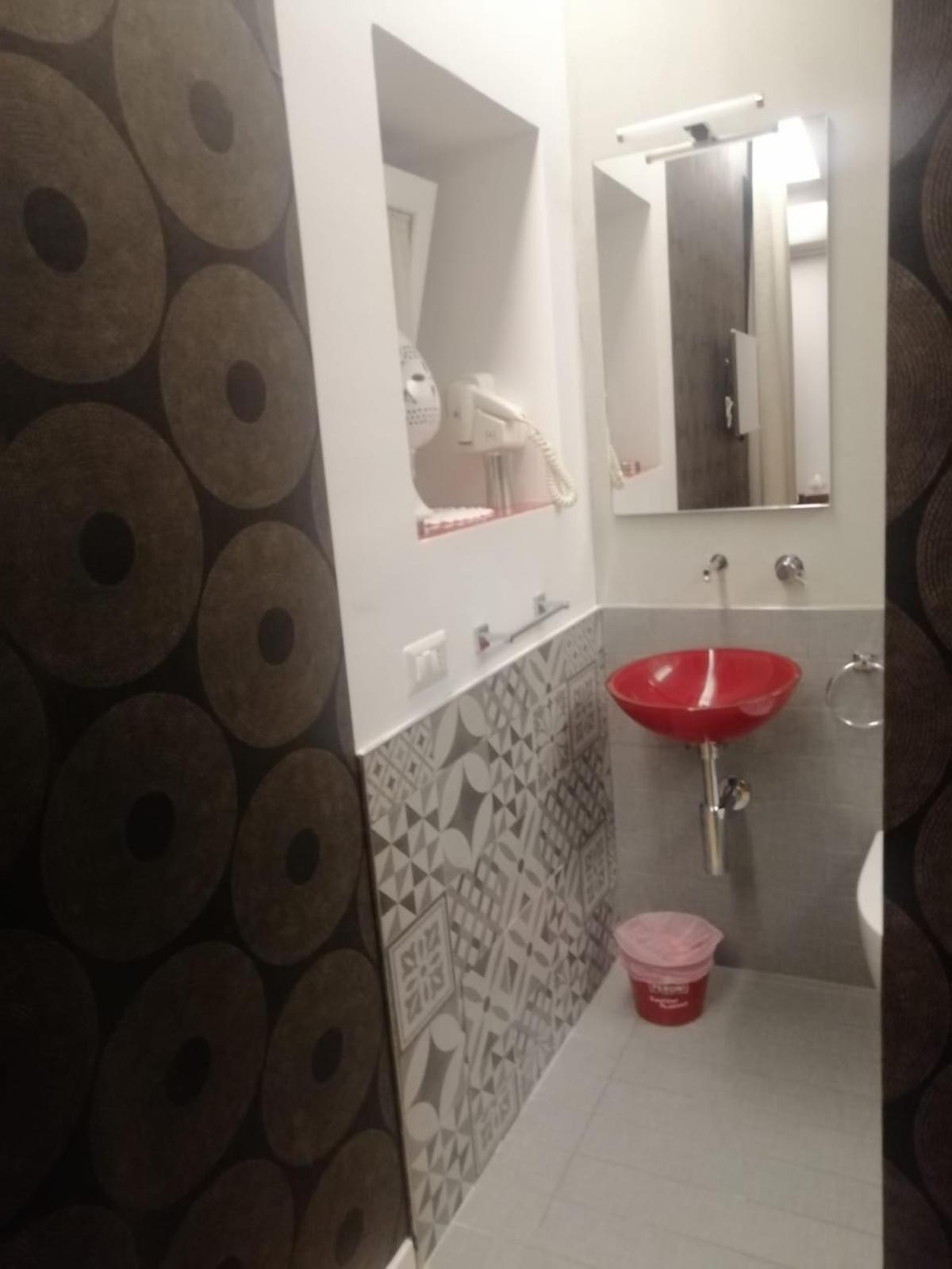 B&B Il Grottino Modugno Bagian luar foto